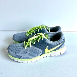 Nike Flex Experience Run 2 Women’s Running Shoes •  Size 12 • Gray/Neon Yellow